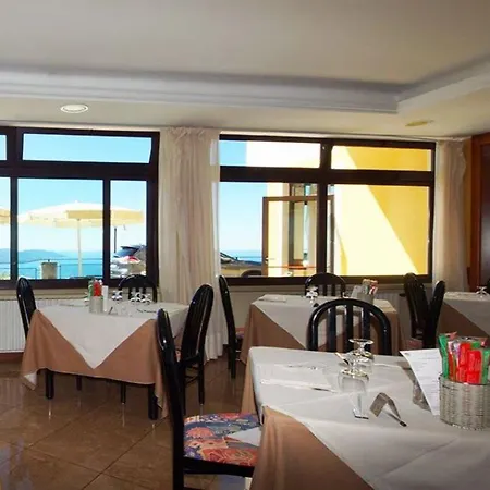La Rotonda Apartmanhotel 3*