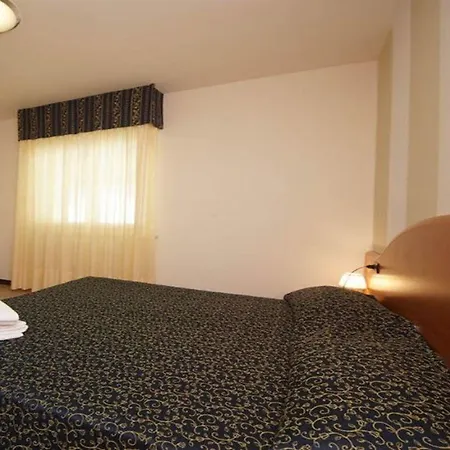 Apartmanhotel La Rotonda Tignale